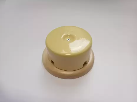 Коробка Распределительная 90*43 керамическая на подложке Interior Electric, песочный, РКИЕ9043П